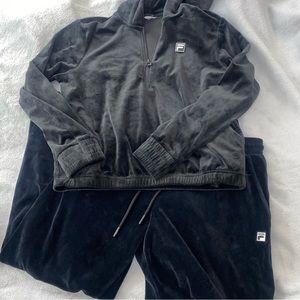 FILA VELVET (don’t go together but they could 💕)